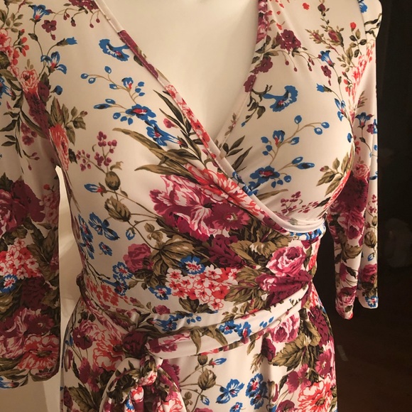 Floral v neck maxi - Picture 3 of 3